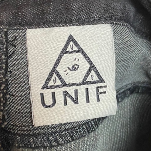 UNIF Black Sequin Distressed High Raw Hem Short 25 - Picture 8 of 10